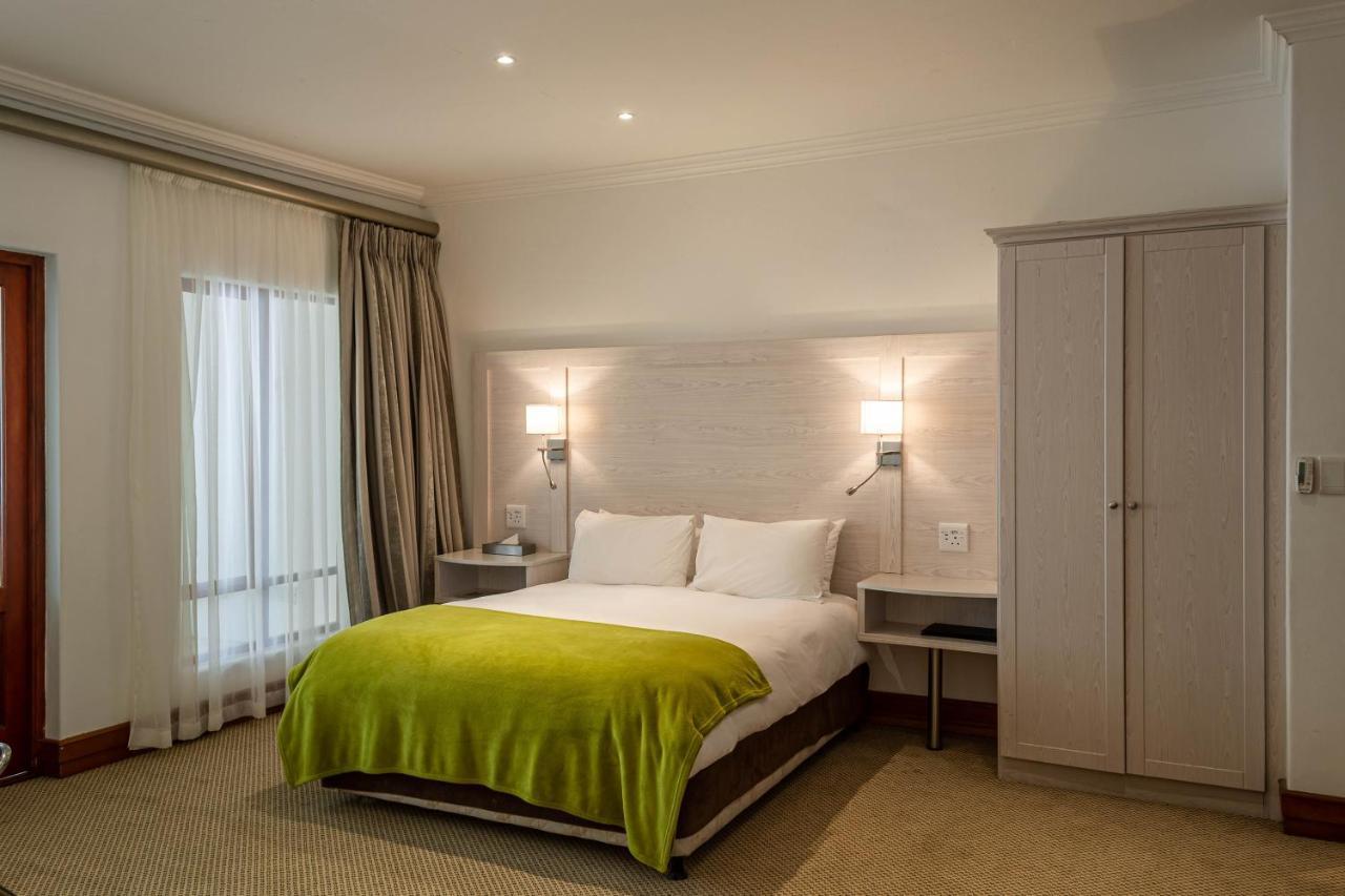 Hotel Val Du Charron Wine & Leisure Estate Wellington Esterno foto