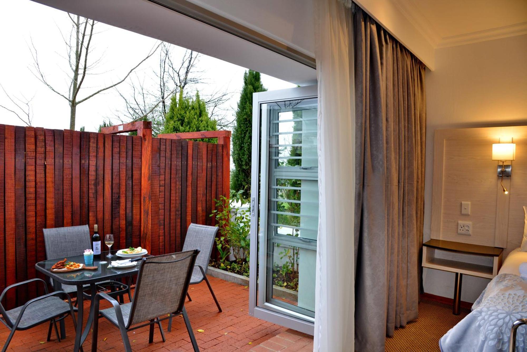 Hotel Val Du Charron Wine & Leisure Estate Wellington Esterno foto